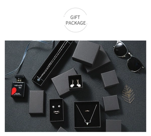 Coffrets cadeaux bijoux noirs avec colliers en argent et boucles d'oreilles en perles