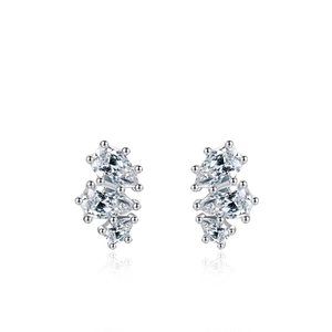 Élégantes boucles d'oreilles goutte en argent 925 avec grappes de zircone cubique éclatantes