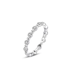 Bague en Argent Sterling 925 avec Zirconia Minimaliste Eternity Bubble Band Anneau Empilable Bijoux de Mariage pour Femmes
