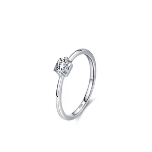 Bague en Argent Sterling 925 avec Zirconia Carré pour Femmes Minimaliste Taille Princesse Style INS Design de Niche Engagement Mariage