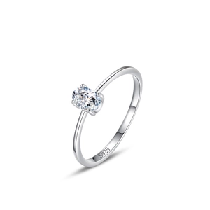 Classic S925 sterling silver four-prong ring with a brilliant oval-cut zircon stone