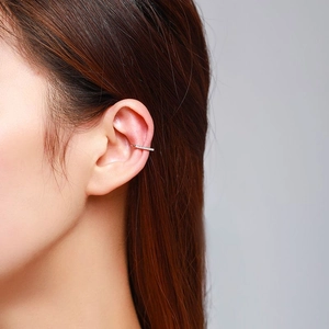 Minimalist s925 sterling silver ear cuff with sparkling accents for women without piercings