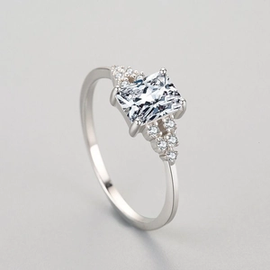 925 sterling silver ring with emerald cut rectangular zircon and accent stones