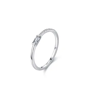 Minimalist 925 Sterling Silver Geometric Square Zirconia Ring Micro Inlaid Rhinestone Band For Women Fashion Jewelry