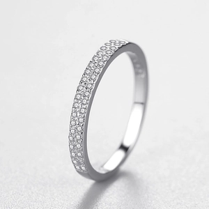 Elegant S925 sterling silver ring with double row pavé zircons in a minimalist style