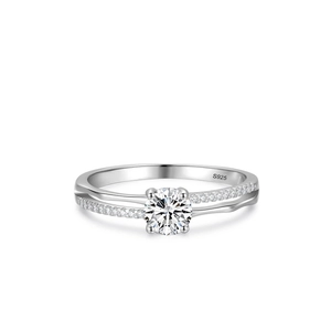 Bague de fiançailles classique en argent S925 avec moissanite ronde à quatre griffes et pavé