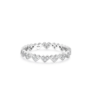 Luxurious S925 sterling silver heart-shaped band ring with sparkling pavé cubic zirconia