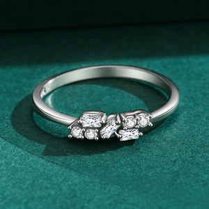 Minimalist S925 sterling silver geometric stacking ring with clear zircon stones