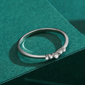 Minimalist S925 sterling silver ring with five micro-set sparkling diamonds on top