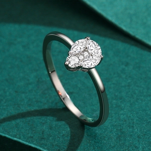 Elegant S925 sterling silver pear-shaped ring with micro-paved sparkling diamonds