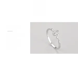 Detail of s925 silver snake ring showing three-layer polished anti-oxidant smooth surface