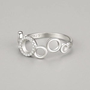 Bague multicouche minimaliste en argent sterling S925 avec micro-diamants scintillants