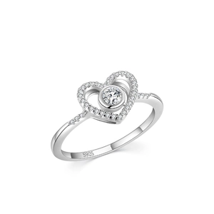 Bague coeur élégante en argent 925 avec une pierre centrale en zircone micro-serti