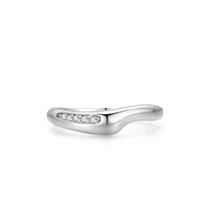 Elegant wavy S925 sterling silver ring featuring five inlaid sparkling zircons for women