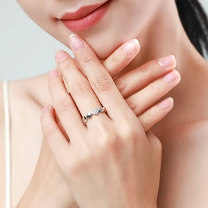Bague cœur élégante en argent sterling S925 avec pavé de zircons pour femmes chic