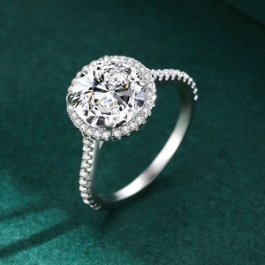 Luxury 925 sterling silver 5 carat round halo engagement ring with pavé diamond band