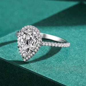 Luxury S925 sterling silver 3 carat pear cut halo engagement ring for women