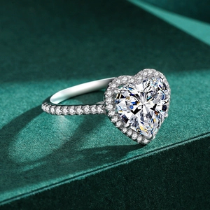 Luxurious S925 silver heart-shaped halo engagement ring with brilliant white gemstones