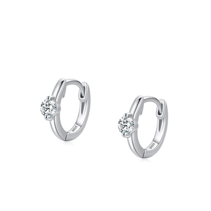 Élégantes créoles en argent sterling S925 avec un zircon cubique rond étincelant