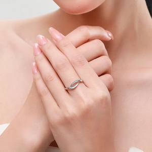Elegant S925 sterling silver crisscross ring for women with minimalist micro zircon stones