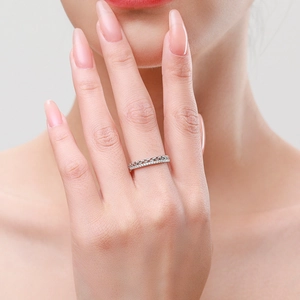 S925 sterling silver chain link stackable ring with paved cubic zirconia diamonds