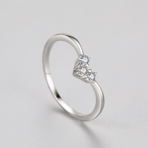 S925 sterling silver minimalist V-shaped ring set with three sparkling round zircons