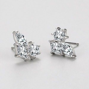Boucles d'oreilles asymétriques en argent S925 avec pierres précieuses géométriques