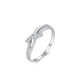 Klassischer S925 Sterlingsilber Ring mit geschwungenen Kurven und funkelnden Mikropave-Steinen