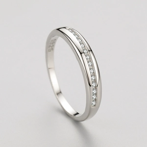 Bague minimaliste en argent sterling S925 avec sertissage micro-pavé géométrique