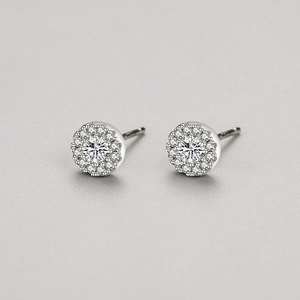 Elegant S925 sterling silver round cluster stud earrings with sparkling pavé crystals
