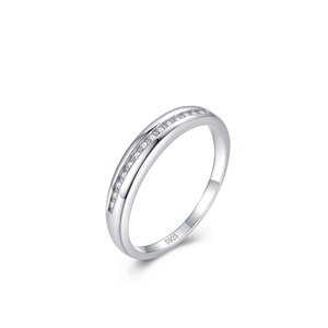 Bague minimaliste en argent sterling S925 avec zircons sertis en canal géométrique