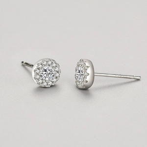 Sparkling S925 sterling silver halo stud earrings with round brilliant cubic zirconia
