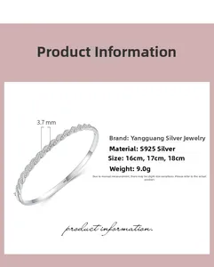Vue détaillée du bracelet jonc torsadé S925 de 3,7mm avec sertissage de zircons brillants