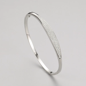 Elegante bracciale in argento sterling S925 con cristalli pavé e finitura lucida