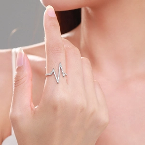 Sparkling S925 sterling silver heartbeat wave ring with zircon stones for women
