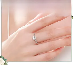 Close-up of s925 silver ring featuring square-cut zircon and micro-pave setting on hand