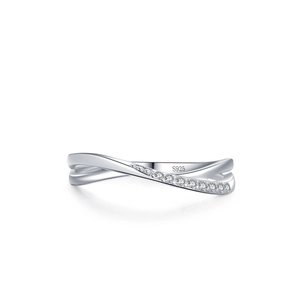 Minimalist S925 sterling silver crisscross ring with pavé-set round cubic zirconia