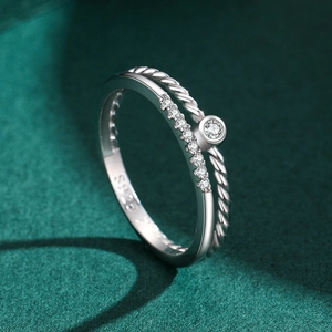 Bague double couche en argent sterling S925 avec design torsadé et micro-incrustation
