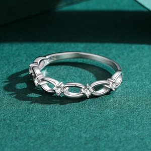 Elegant S925 sterling silver hollow chain ring with sparkling micro-pave zircons