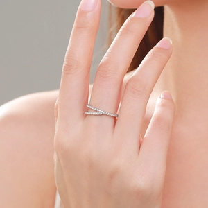 Minimalist S925 sterling silver geometric X-shaped criss-cross ring with micro-pave zircon