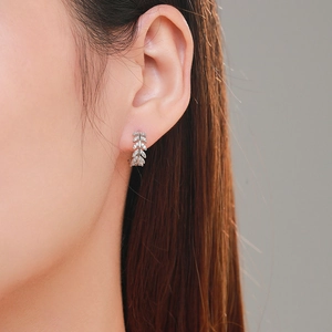 Elegant S925 sterling silver leaf stud earrings with pavé sparkling cubic zirconia