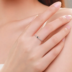 Minimalist S925 sterling silver heart ring with white cubic zirconia pavé on a slim band