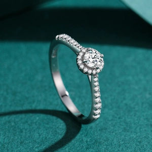 Elegant S925 sterling silver halo ring with round brilliant cut zircon and pave setting