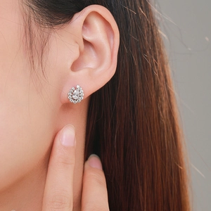 Luxurious S925 silver pear-shaped halo stud earrings with brilliant faux diamonds