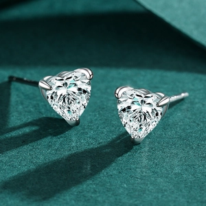 S925 sterling silver heart-cut cubic zirconia stud earrings with a 3-prong setting
