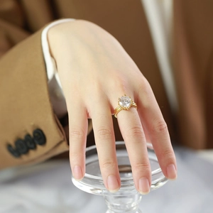 Luxury Gold Plated Stainless Steel Statement Ring With Large Round Zirconia Elegant Fashion Finger Jewelry For Women