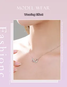 Détail du pendentif infini serti de diamants sur une chaîne de clavicule en argent