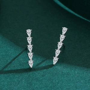 Boucles d'oreilles S925 en argent sterling avec cinq zircons étincelants en forme de poire