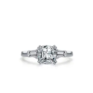 925 Sterling Silver Cushion Cut Three Stone Zirconia Ring Elegant Shiny Simulated Diamond Engagement Wedding Ring For Women Fashion Jewelry