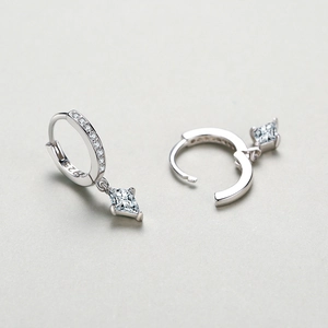 Elegant S925 sterling silver geometric rhombus drop earrings with pavé set crystals